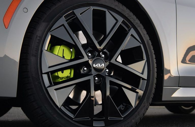 Pirelli tires of the 2025 Kia K5